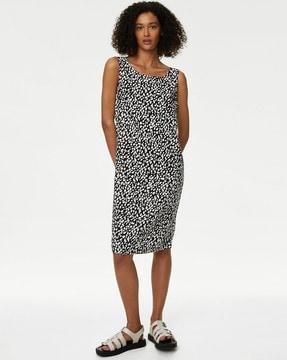 printed round-neck shift dress