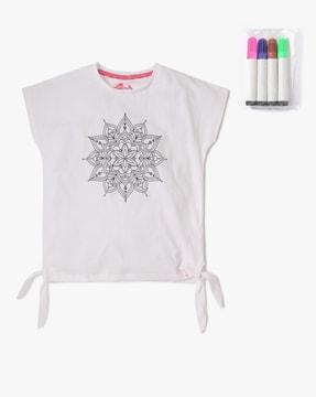 printed round-neck t-shirt with marker set