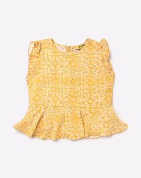 printed round-neck top with ruffled hems