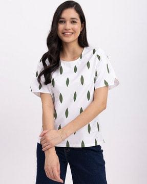 printed round-neck top with short sleeves