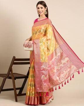 printed saree with contrast border