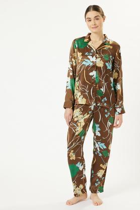 printed satin regular fit women's top & pyjama set - brown