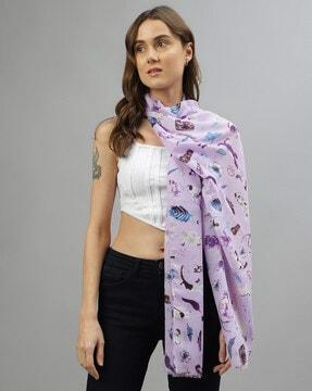 printed scarf with frayed hem