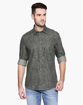 printed shirt with patch pocket