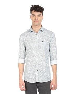 printed shirt with patch pocket