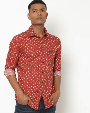 printed shirt with patch pocket