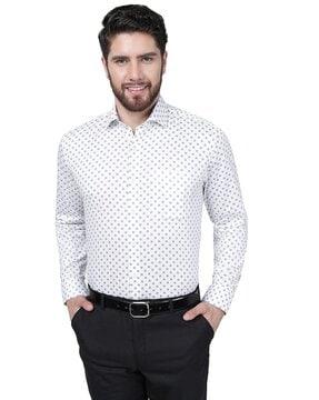 printed shirt with patch pocket