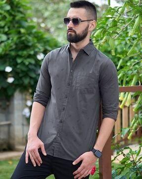 printed shirt with patch pocket