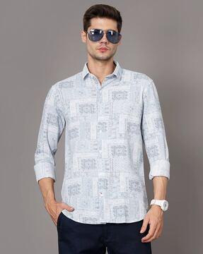 printed shirt with spread collar