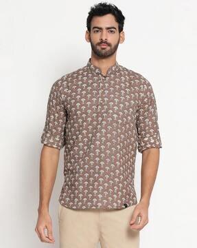 printed short kurta with rolled-up sleeves