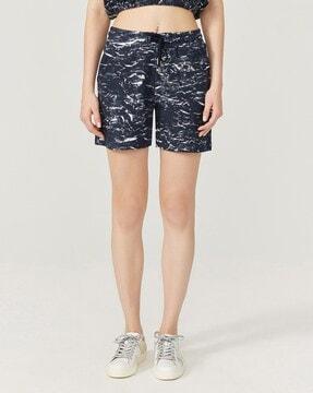 printed shorts with drawstring waist