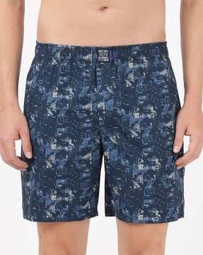 printed shorts with insert pockets