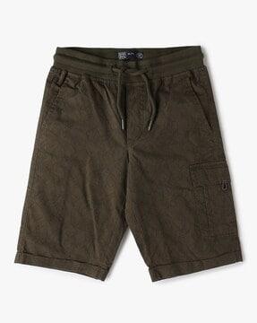 printed shorts with slip pockets
