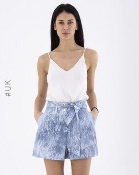 printed shorts with waist tie-up