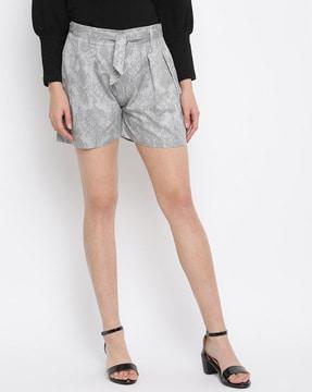 printed shorts with waist tie-up