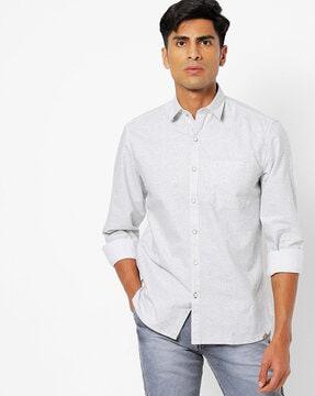 printed slim fit shirt with patch pocket