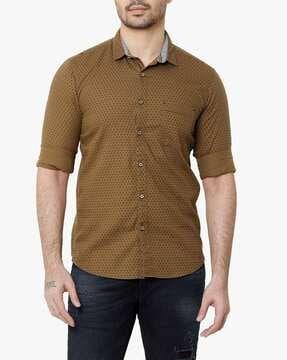 printed slim fit shirt with patch pocket