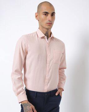 printed slim fit shirt with patch pocket