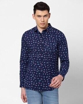 printed slim fit shirt with patch pocket