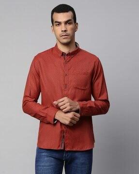 printed slim fit shirt with patch pocket