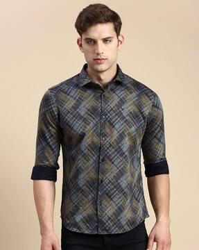 printed slim fit shirt with spread collar