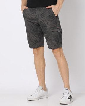 printed slim fit shorts