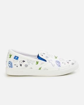 printed slip-on casual shoes