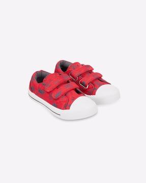 printed slip-on trainers with velcro closure