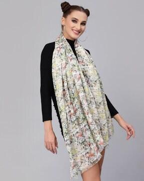 printed stole with frayed hem