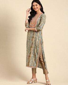 printed straight kurta with embroidery