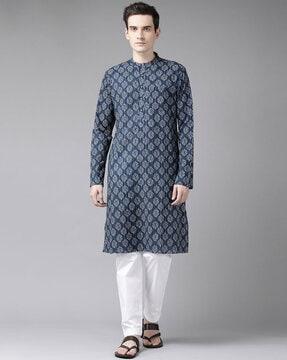 printed straight kurta with patch pocket