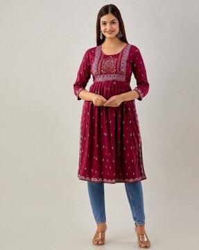 printed straight kurta with raglan sleevees