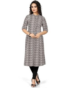 printed straight kurta with roll-up sleeves