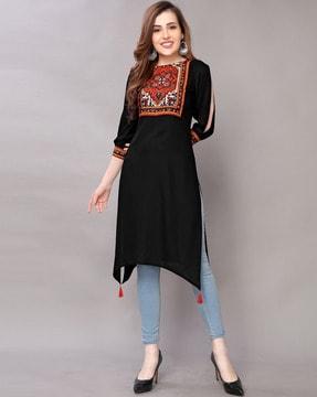 printed straight kurti with tassels