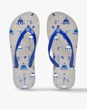 printed thong-strap flip-flops