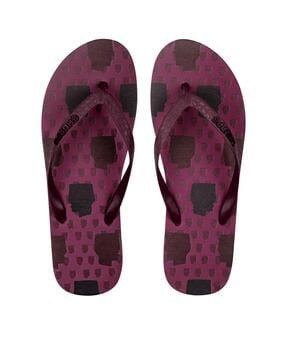 printed thong-strap flip-flops