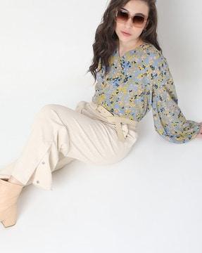 printed top with drop-shoulder sleeves