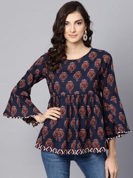 printed top with flounce sleeves