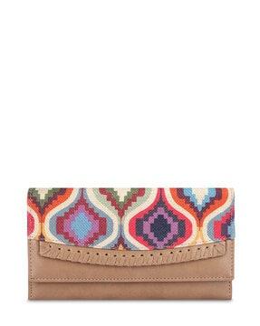 printed travel wallet with snap-button closure