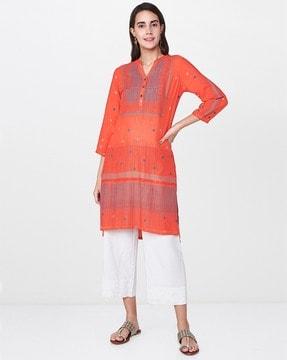 printed tunic with notched neckline