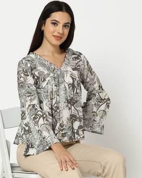 printed v-neck relaxed fit top