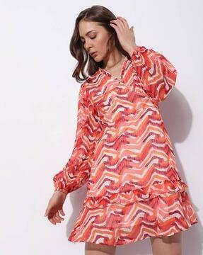 printed v-neck shift dress