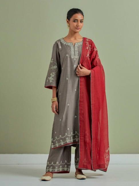 priya chaudhary grey qainat embroidered chanderi silk kurta with palazzo and chanderi dupatta