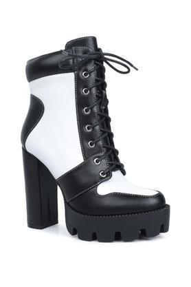 pu lace up women's boots - black & white
