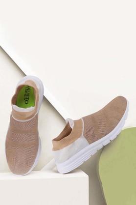 pu slip-on women's sports shoes - natural