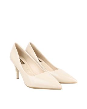 pumps with pointed-toe