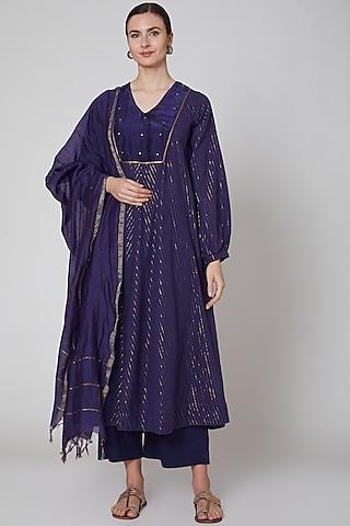 purple embroidered kurta set