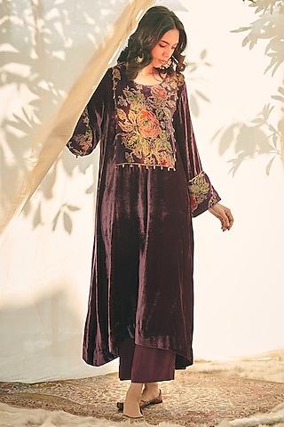 purple hand embroidered kurta set