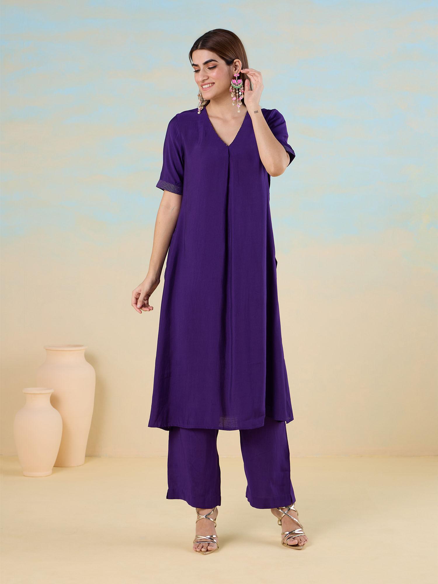 purple smooth art silk straight kurta with zari runnig stitch detail & pant likggks30