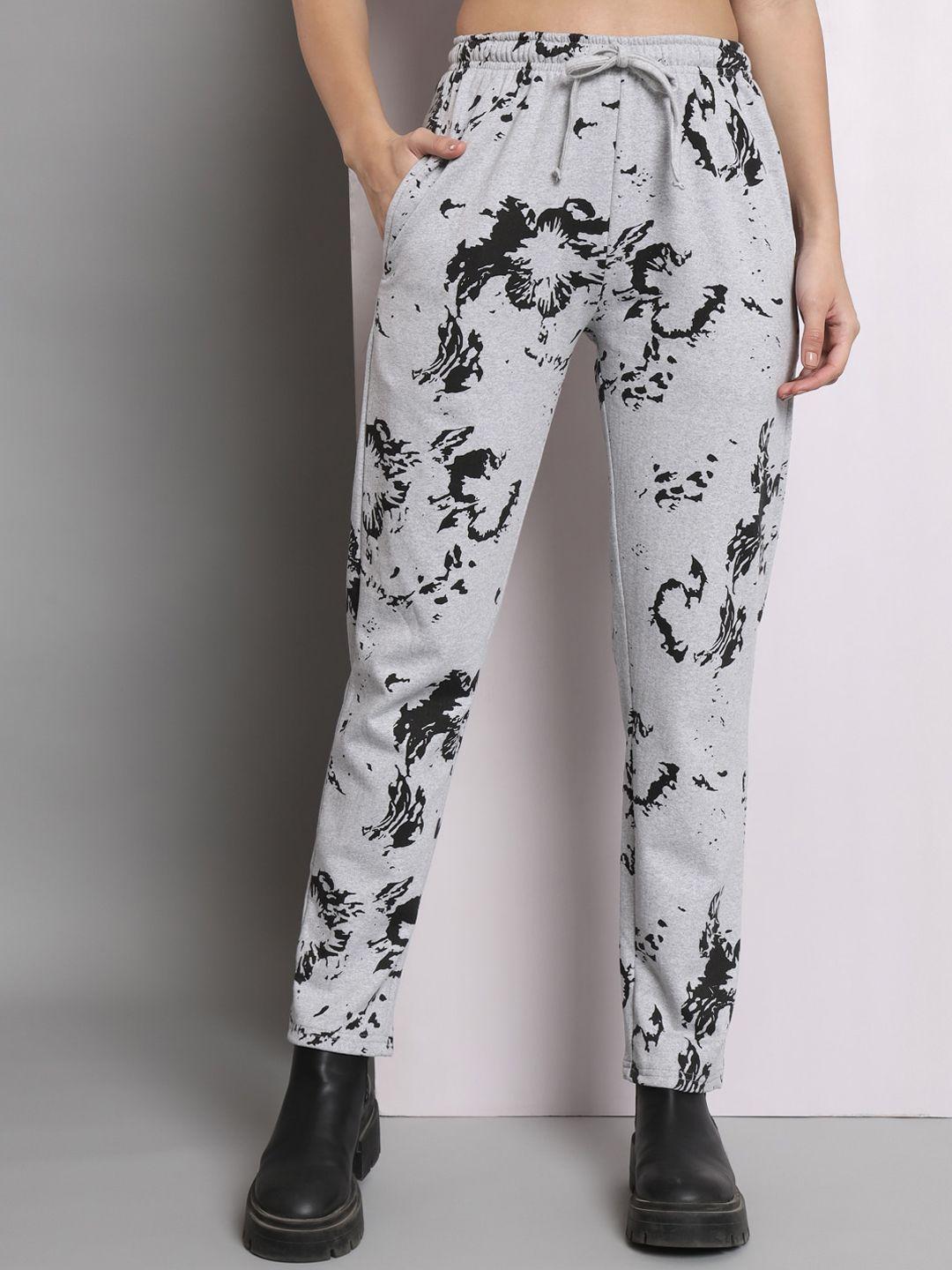 q-rious women printed regular fit pure cotton trousers